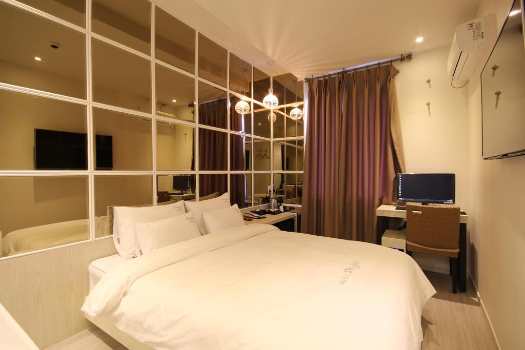 Hotel 38.5 Jinhae ČČchangwon Exteriér fotografie