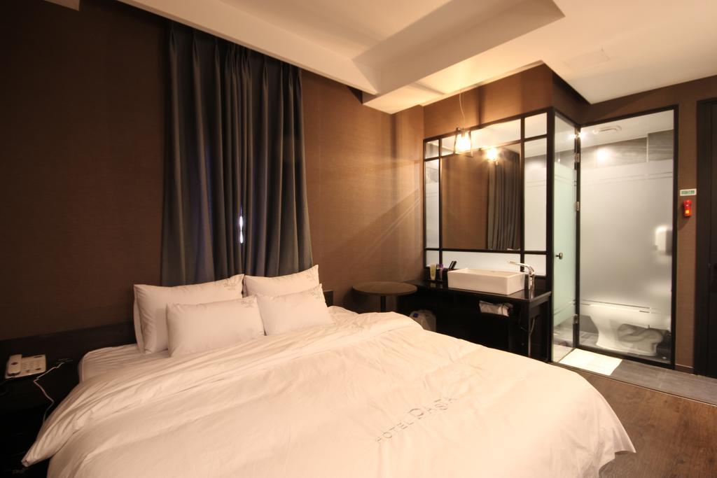 Hotel 38.5 Jinhae ČČchangwon Exteriér fotografie