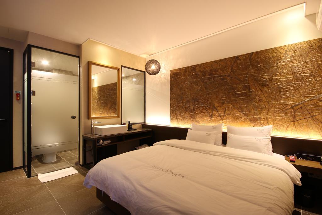 Hotel 38.5 Jinhae ČČchangwon Exteriér fotografie