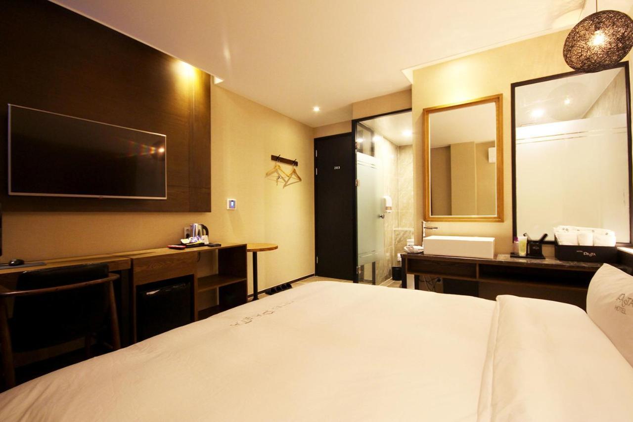 Hotel 38.5 Jinhae ČČchangwon Exteriér fotografie