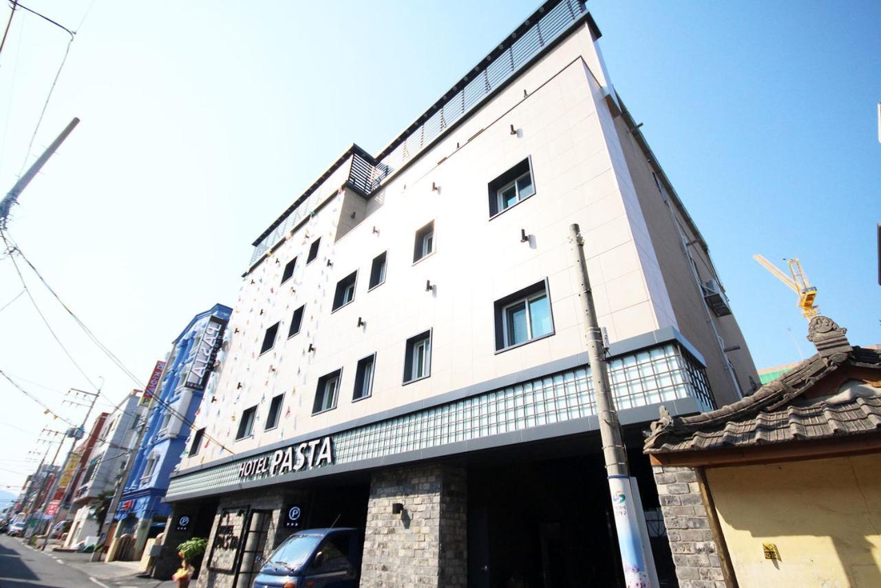 Hotel 38.5 Jinhae ČČchangwon Exteriér fotografie