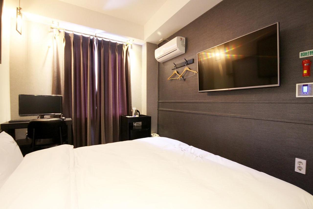 Hotel 38.5 Jinhae ČČchangwon Exteriér fotografie